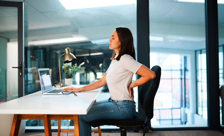 Sudden Lower Back Pain in Women: Causes, Red Flags & Relief Strategies
